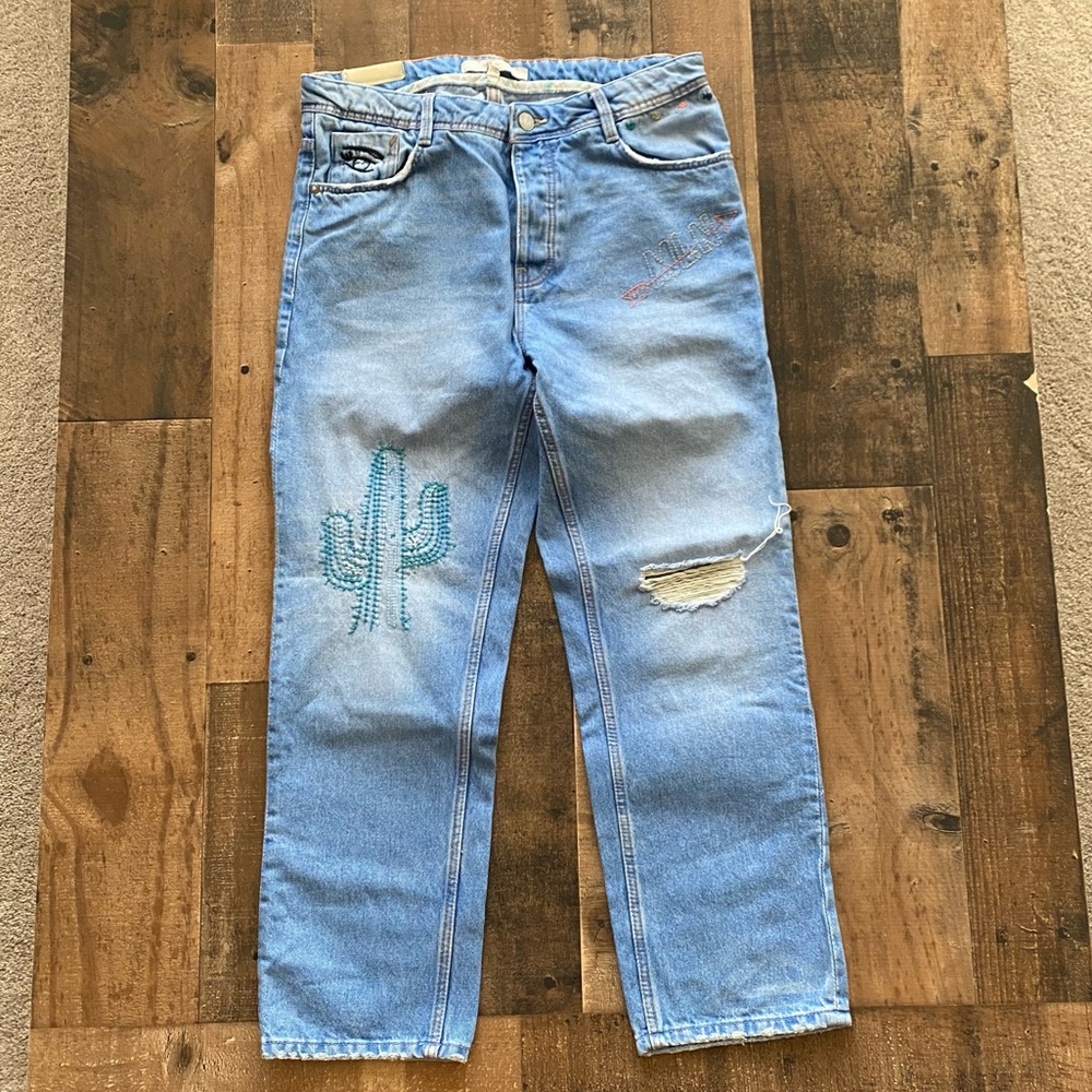 FINAL PRICE Zara high rise  Embroidered Boyfriend Jeans